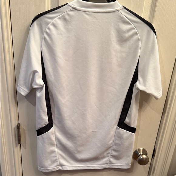 Adidas Juventus White and Black Soccer Jersey. Size small - Picture 4 of 4
